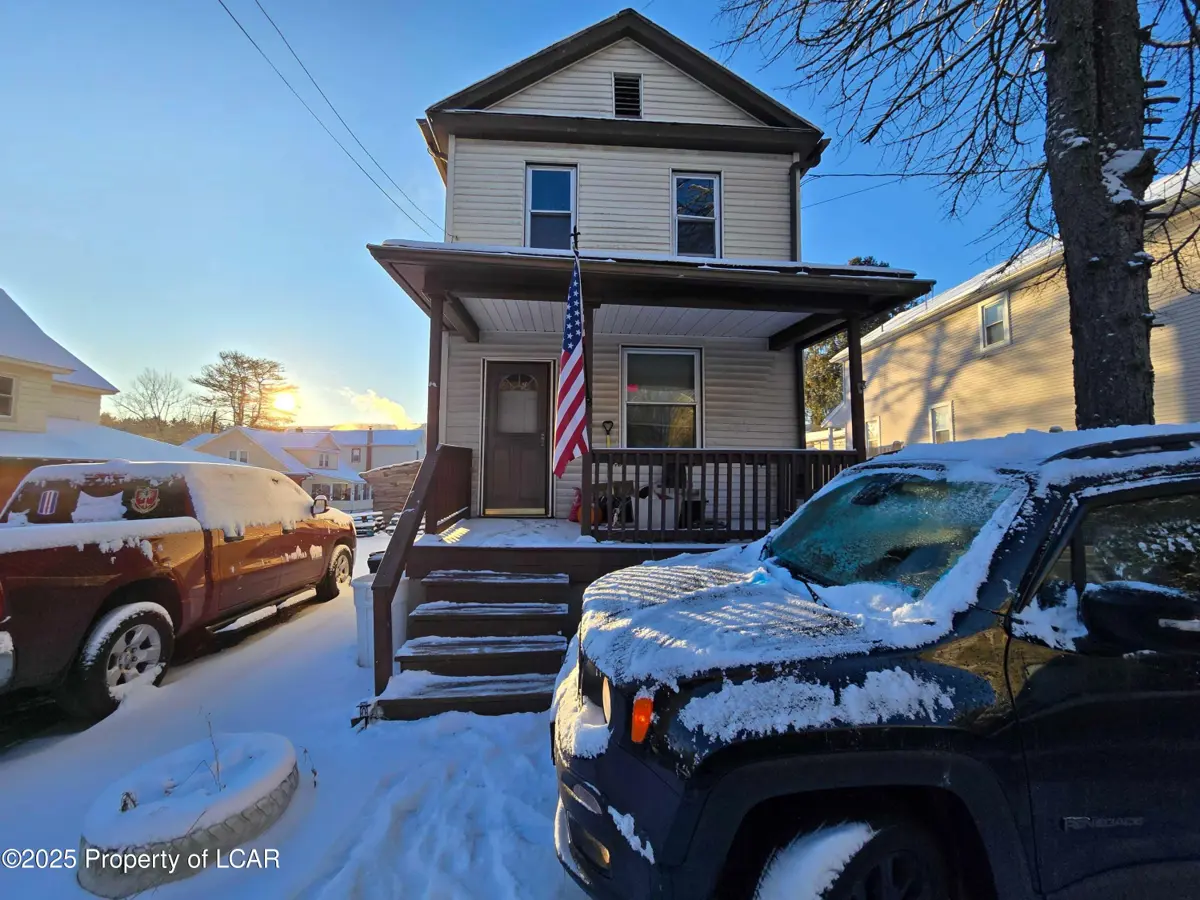 117 E Kirmar Avenue, Nanticoke in Nanticoke