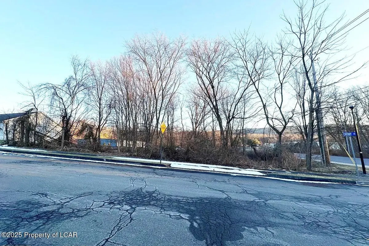 25 Cherry Drive, Nanticoke