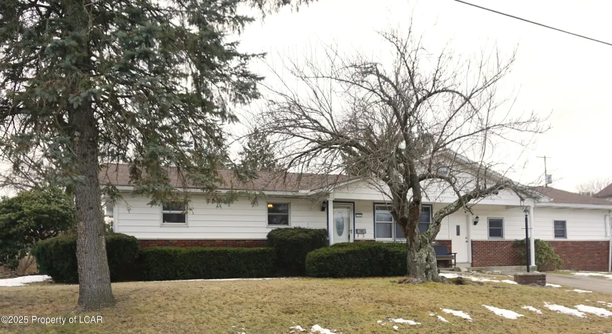 300 Everhart Street, Dupont in Dupont