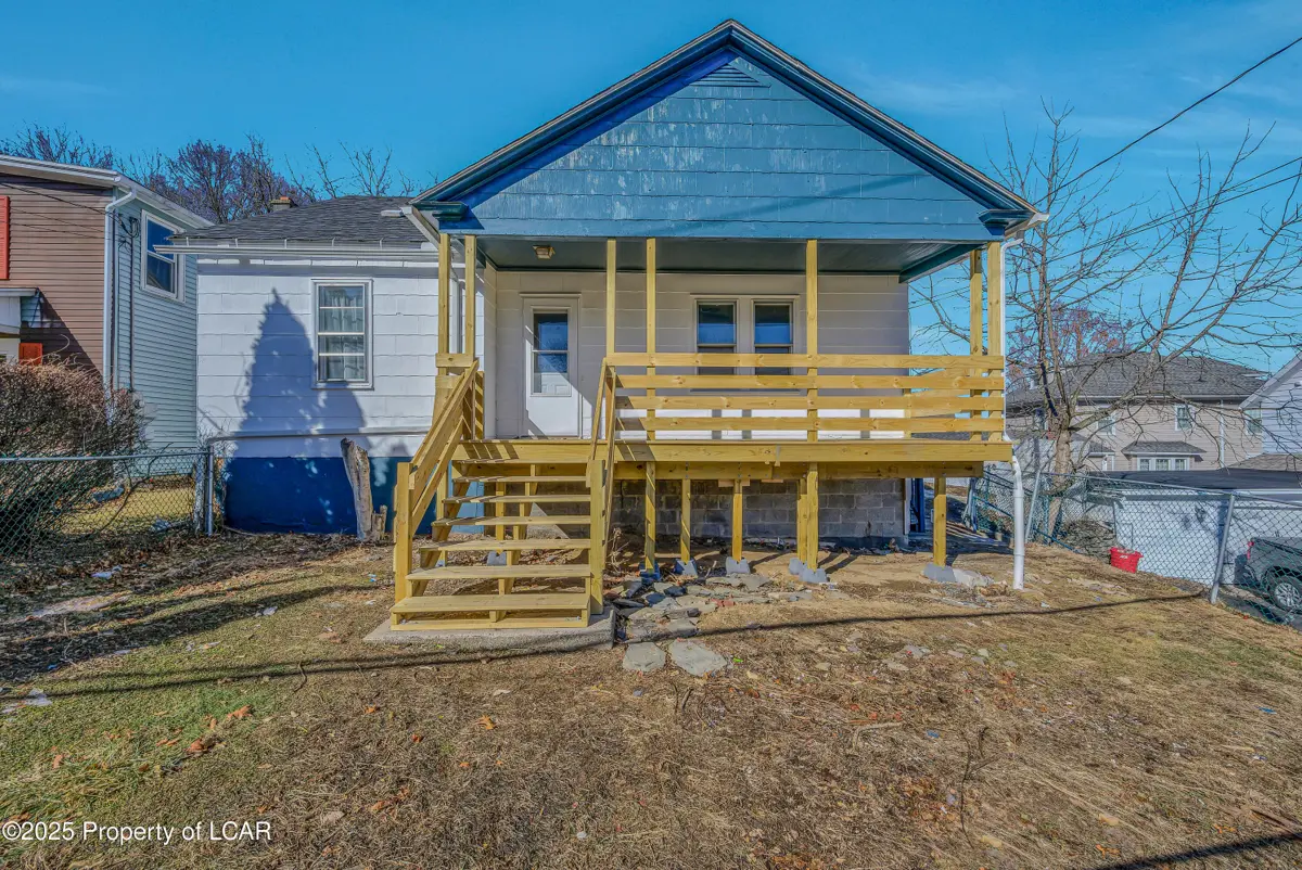 61 W Mt Airy Road, Shavertown in Shavertown