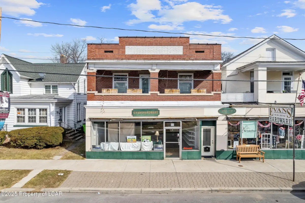 202 Luzerne Avenue, West Pittston in West Pittston