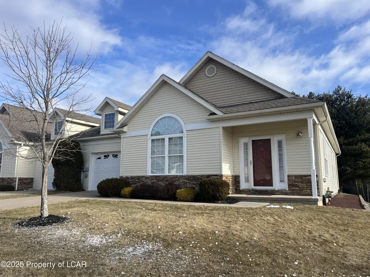 12 Willow Way, Dallas in Dallas