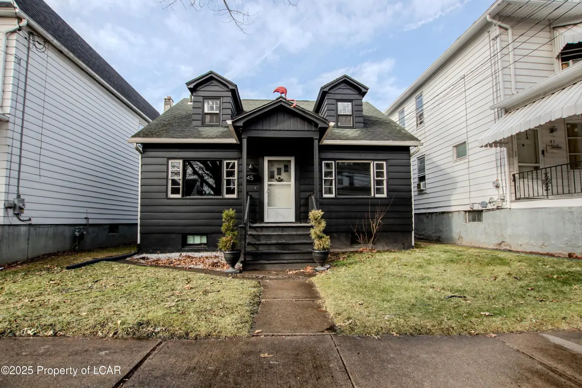 45 S Gates Avenue, Kingston in Kingston