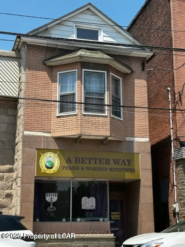 113 W Main Street, Plymouth in Plymouth