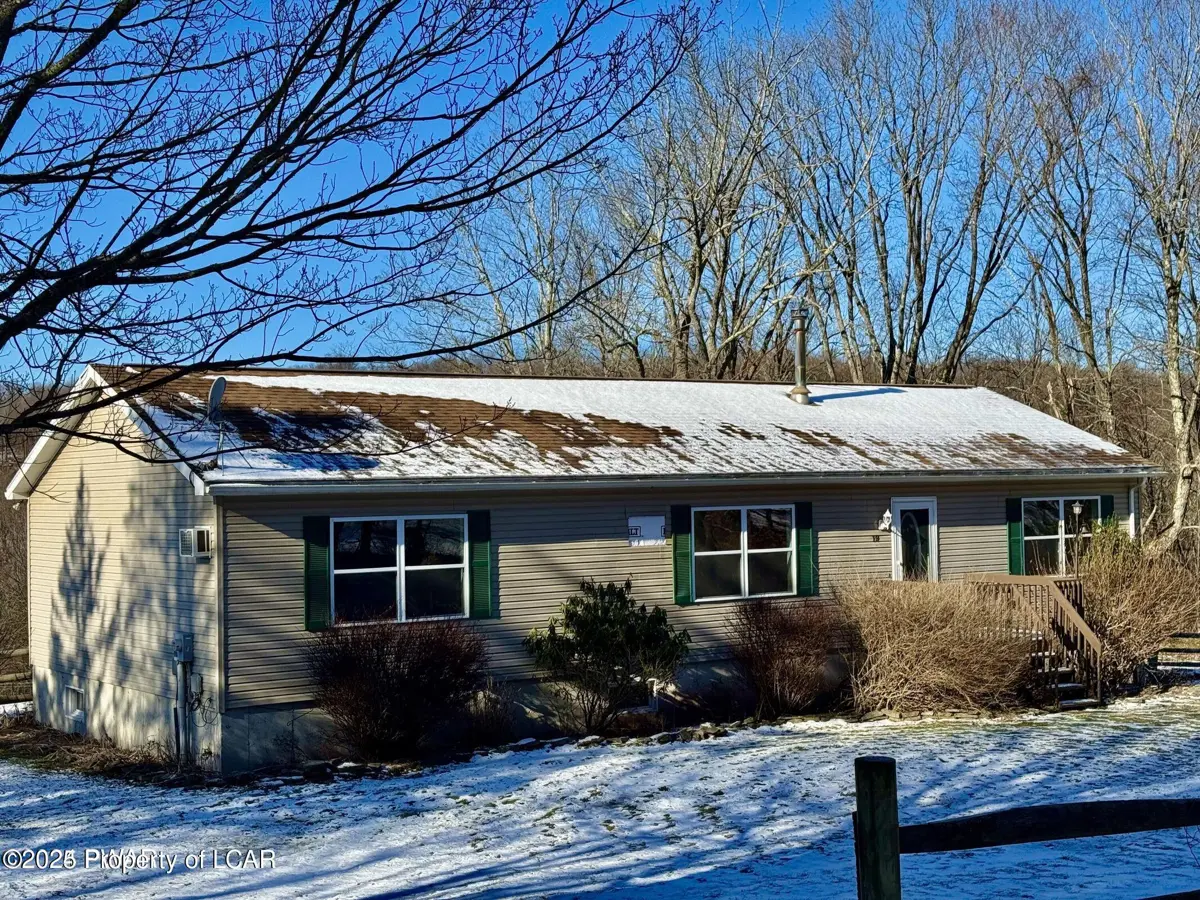 19 Meadow Drive, Honesdale in Honesdale