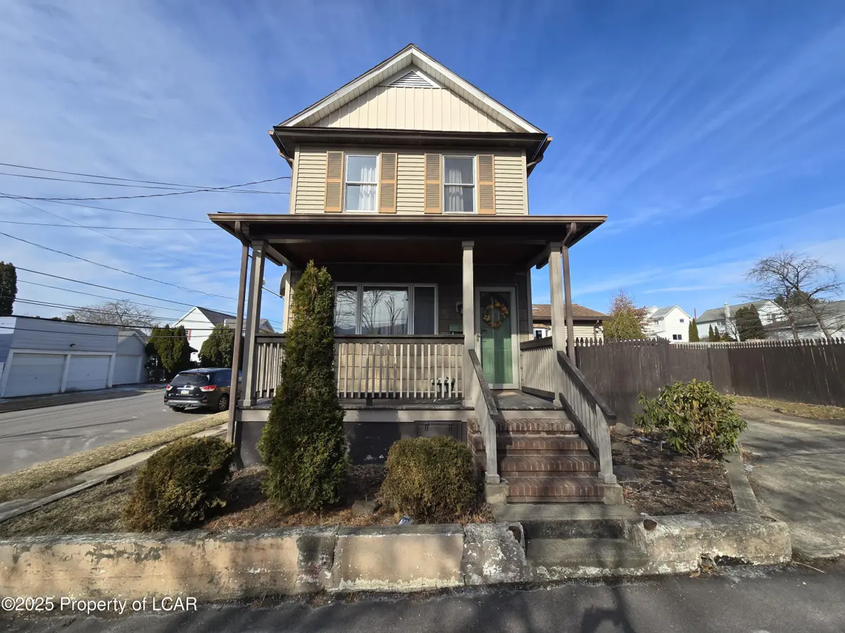 99 Kent Lane, Wilkes-Barre in Wilkes-Barre