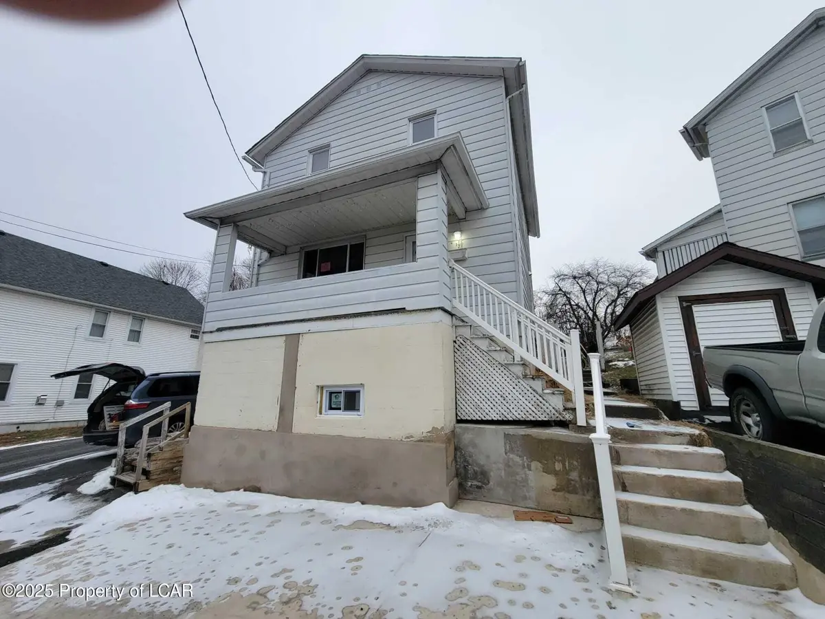 1 1/2 Drummond Street, Pittston in Pittston
