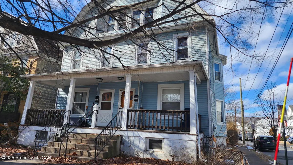 390-392 Chestnut Avenue, Kingston in Kingston