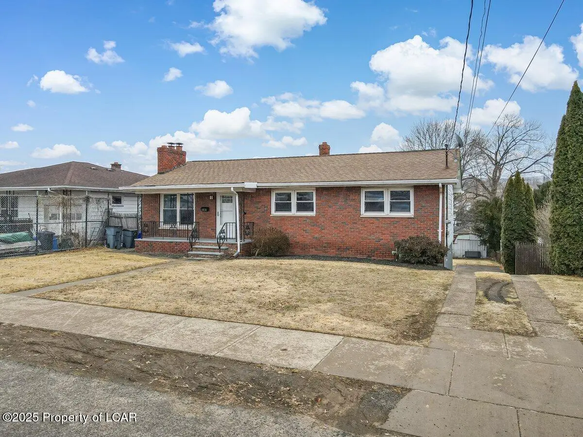 1018 Sively Street, Hanover Township in Hanover Township