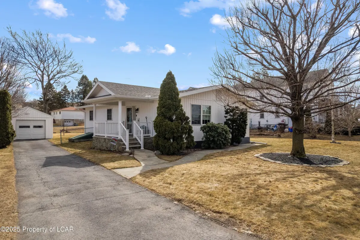 822 Foote Avenue, Duryea in Duryea
