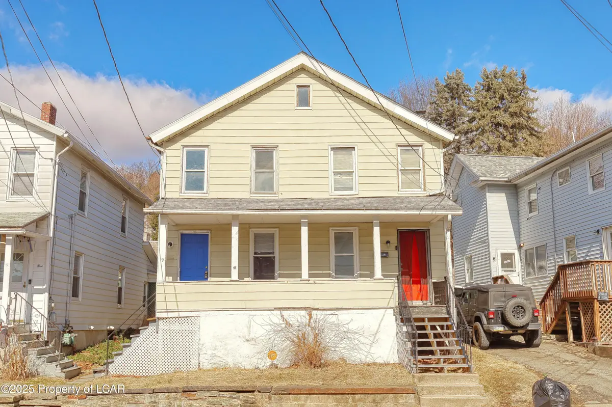 9 E Shawnee Avenue, Plymouth in Plymouth