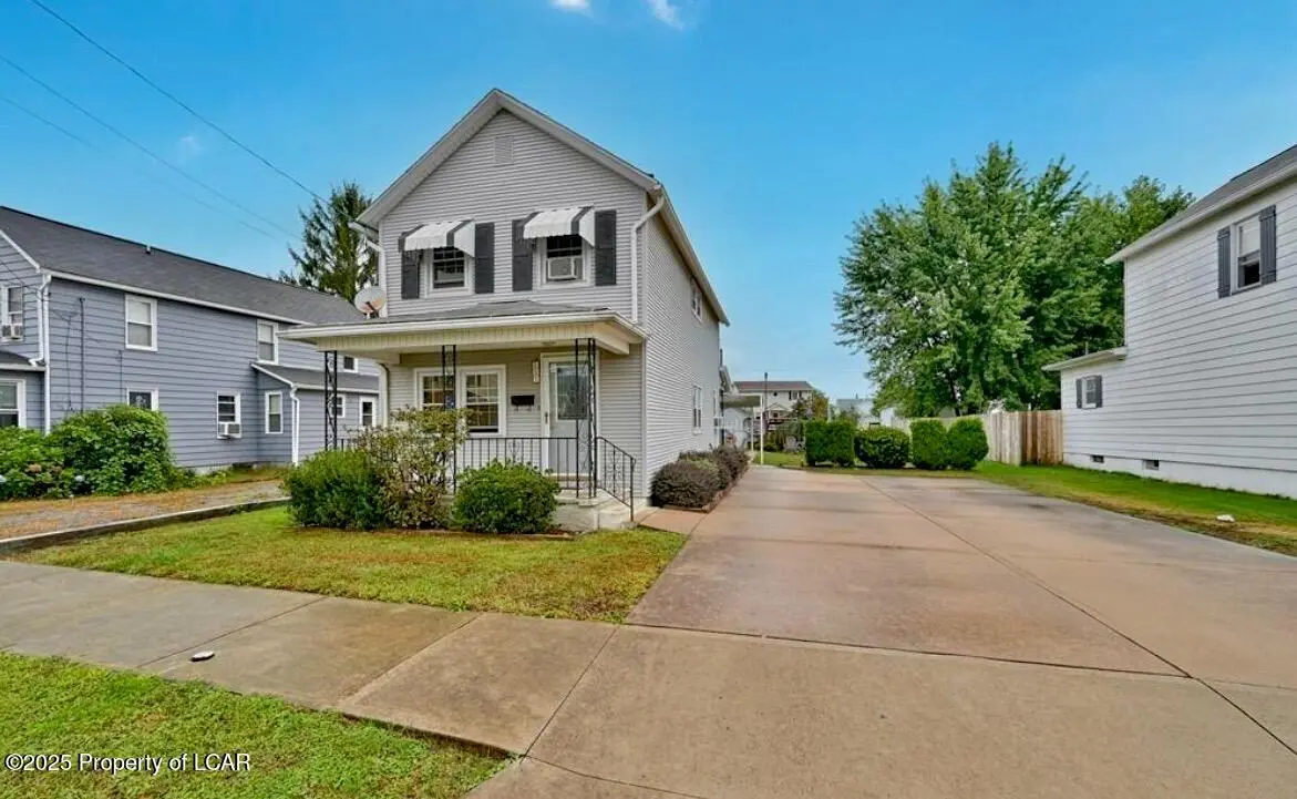 221 Poland Street, Swoyersville in Swoyersville