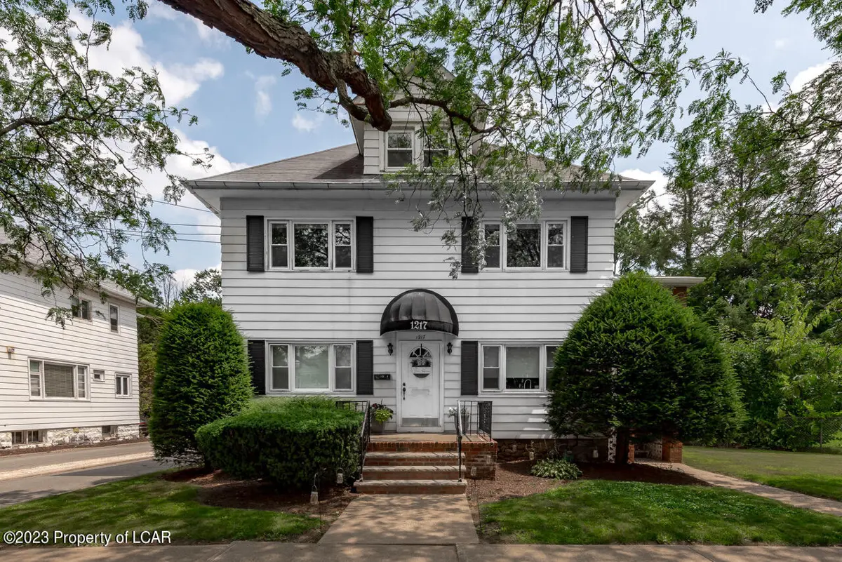 1217 Wyoming Avenue 2nd floor, Forty Fort in Forty Fort
