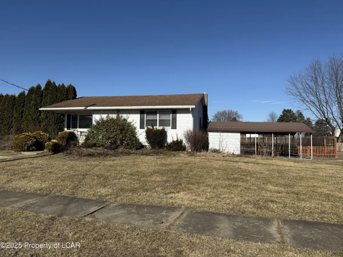 283 Kossack Street, Swoyersville in Swoyersville