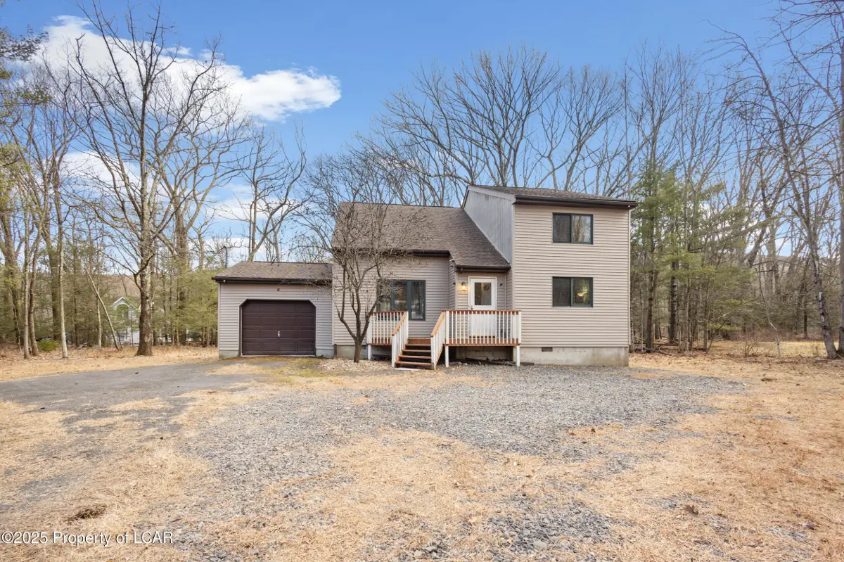 144 Gravatts Way, Tannersville in Tannersville