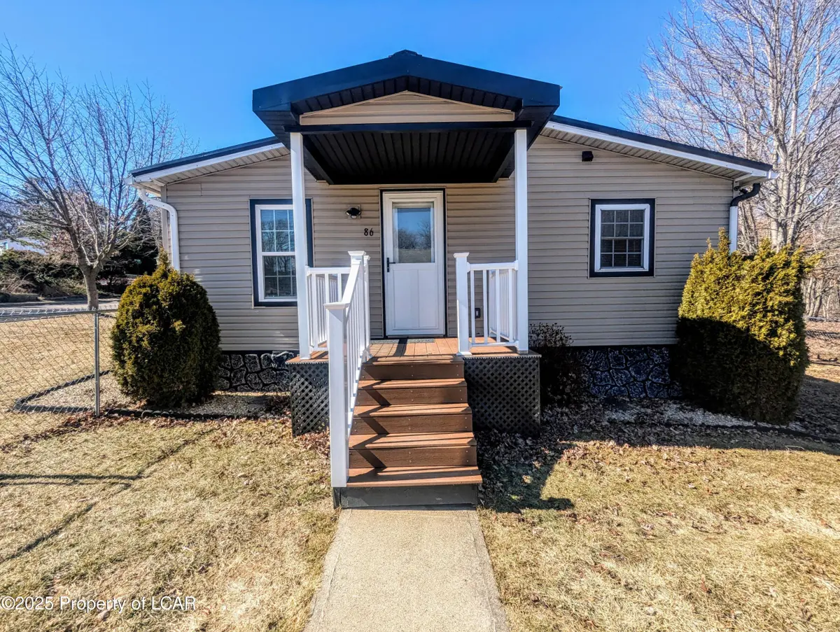86 Birch Knoll Drive, Hazleton in Hazleton