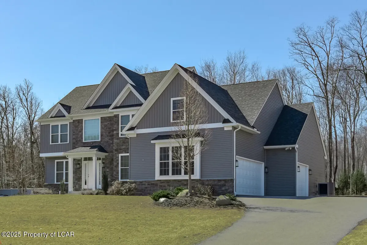 1165 Woodberry Drive, Mountain Top in Mountain Top