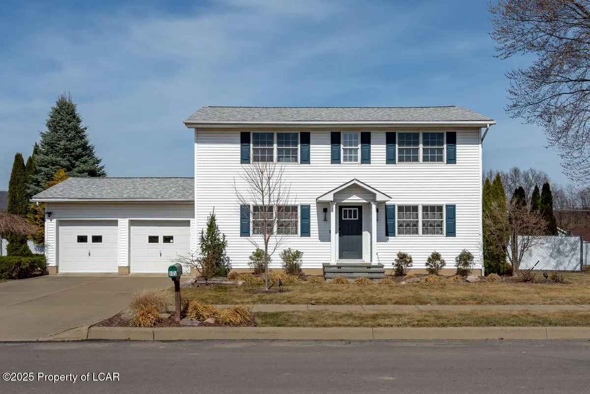 405 Plymouth Avenue, Hanover Township in Hanover Township