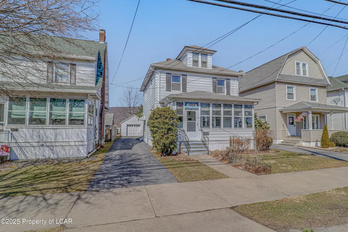 1846 Murray Street, Kingston in Kingston