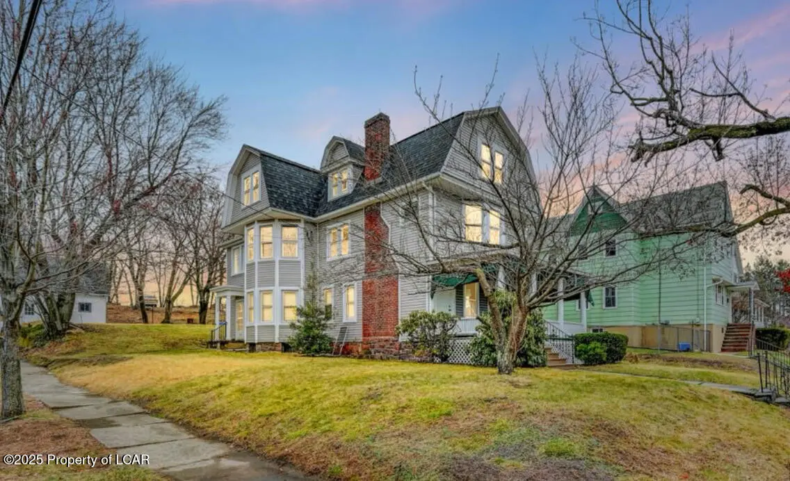 129 BROWN Street, Hanover Township in Hanover Township