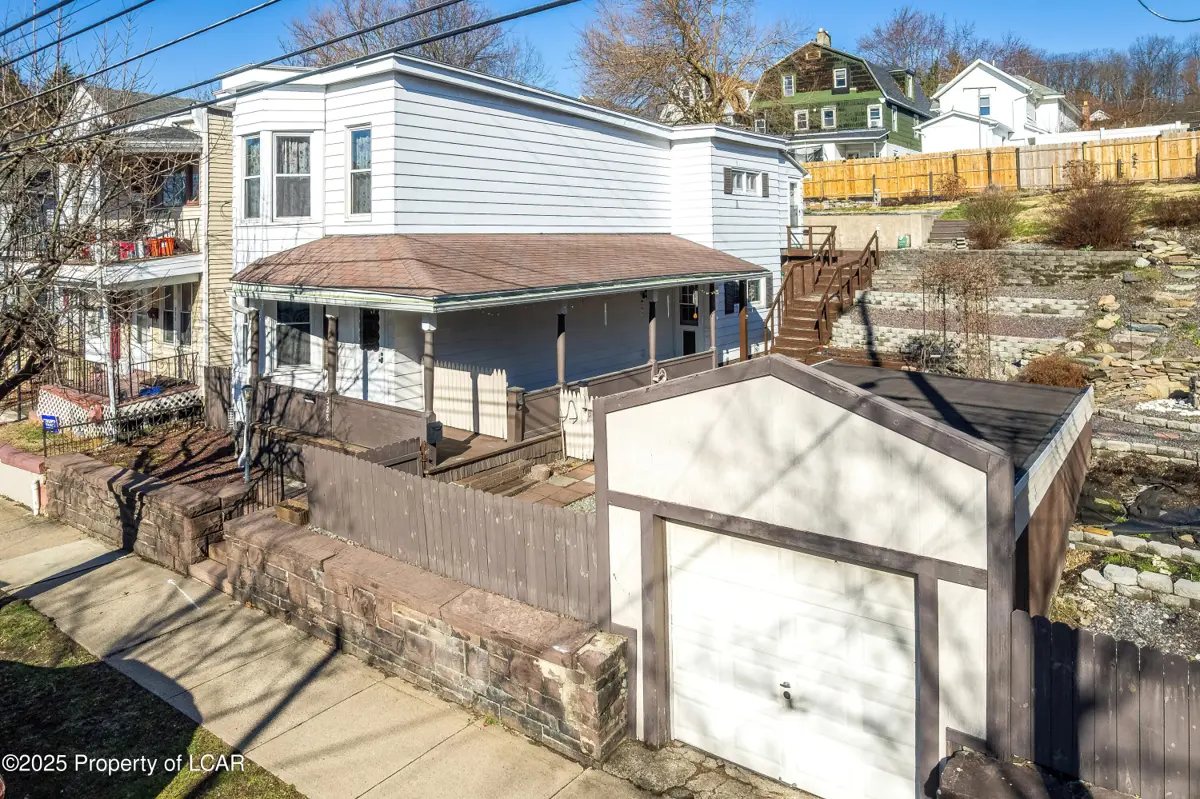 328 N Washington Street, Wilkes-Barre in Wilkes-Barre