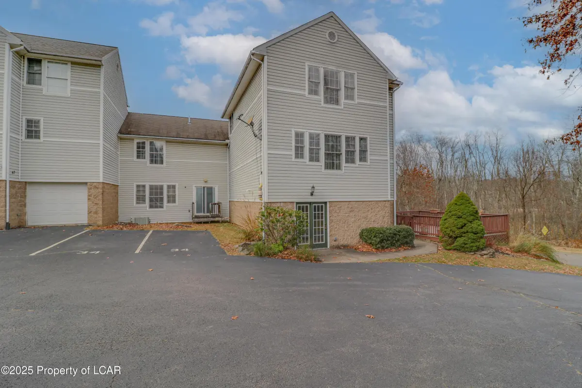 34 Allenberry Drive, Hanover Township in Hanover Township