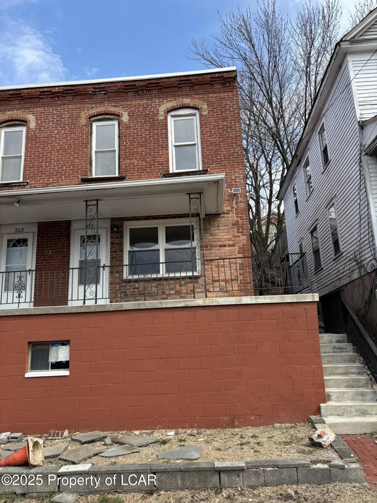 315 E Elm Street, Scranton in Scranton