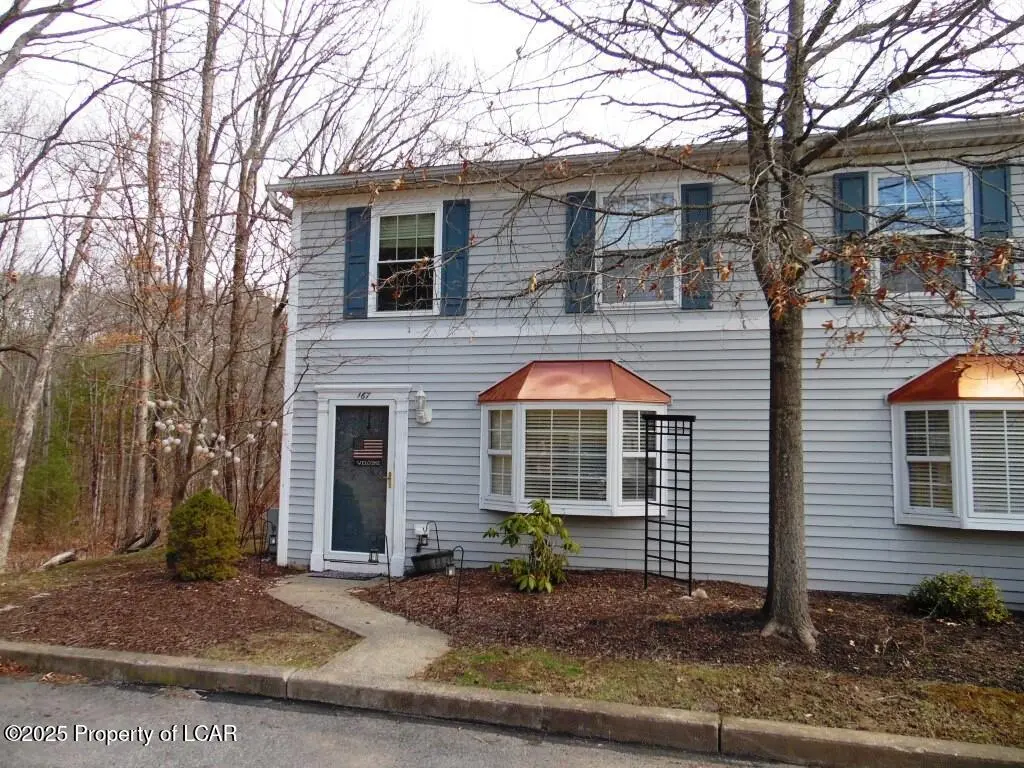 167 Patriot Circle, Mountain Top in Mountain Top