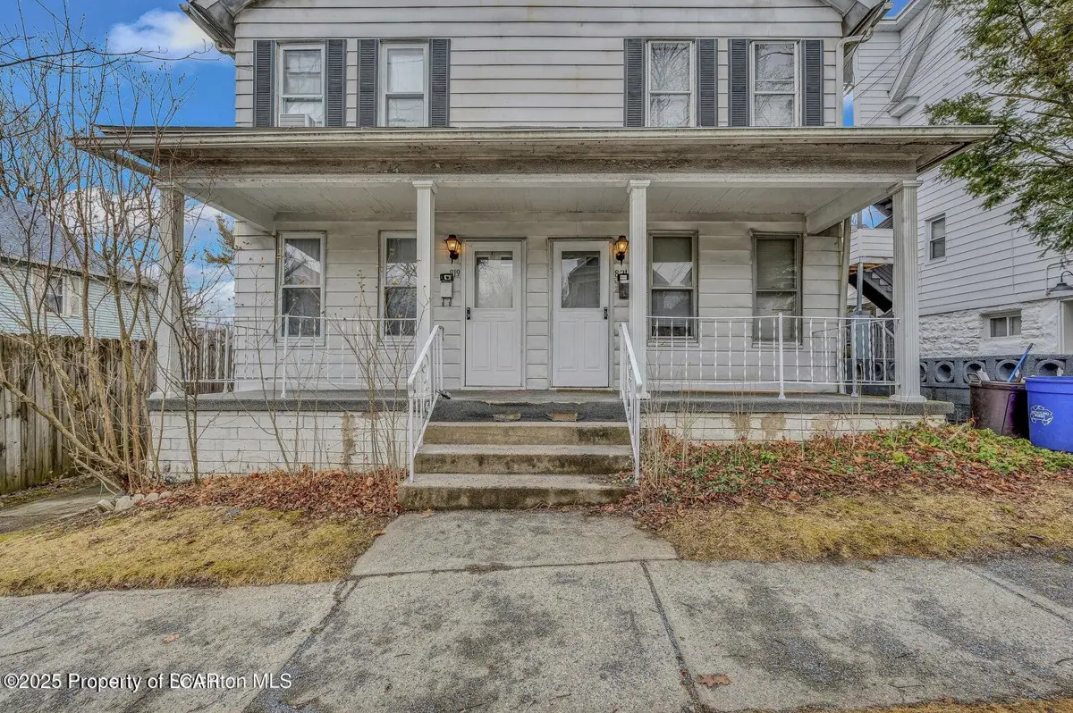 821 Delaware Street, Scranton in Scranton