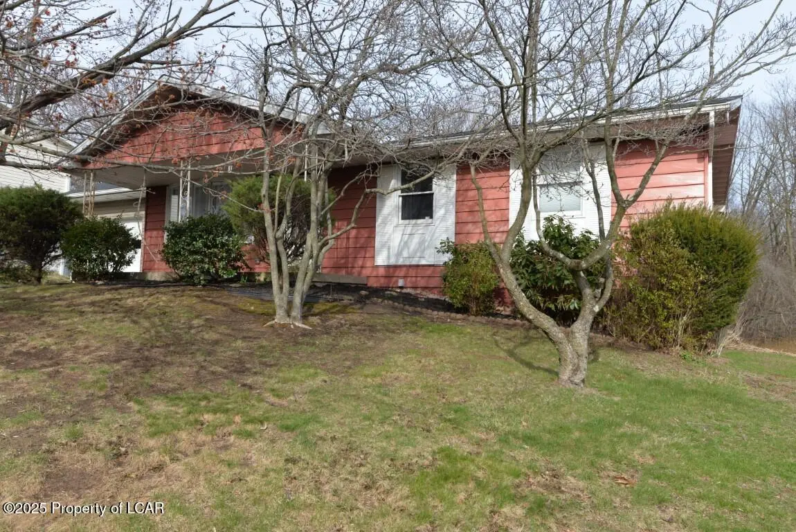 470 Washington Avenue, Larksville in Larksville