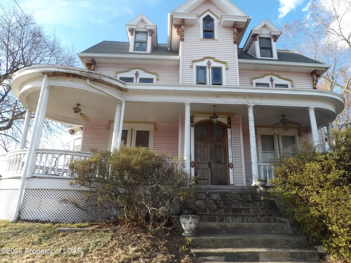 307 E Main Street, Plymouth in Plymouth