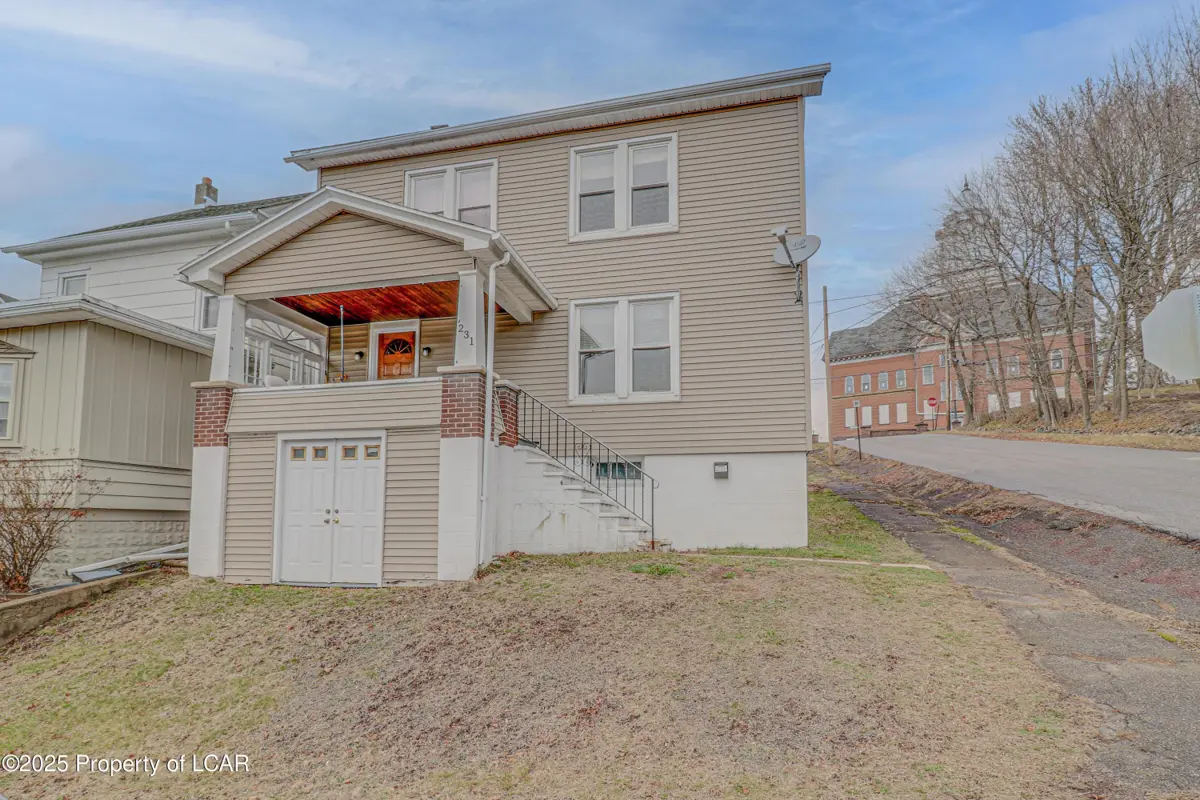 231 1st Street, Weatherly in Weatherly