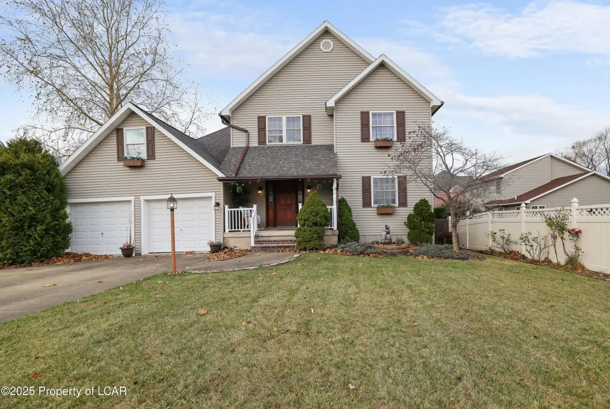 15 Donald Court, Wilkes-Barre in Wilkes-Barre