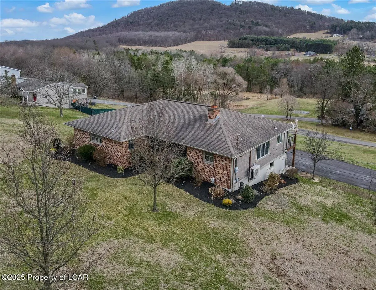 418 W County Road, Sugarloaf in Sugarloaf