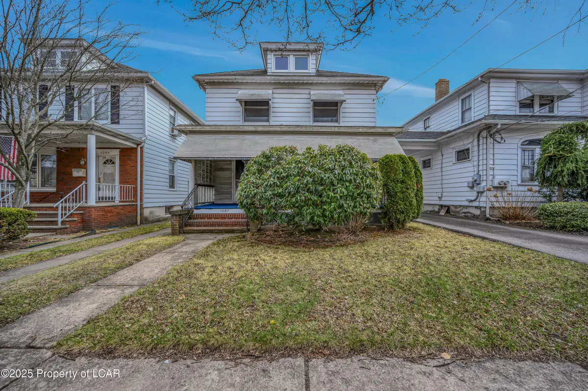 1287 Wyoming Avenue, Exeter in Exeter