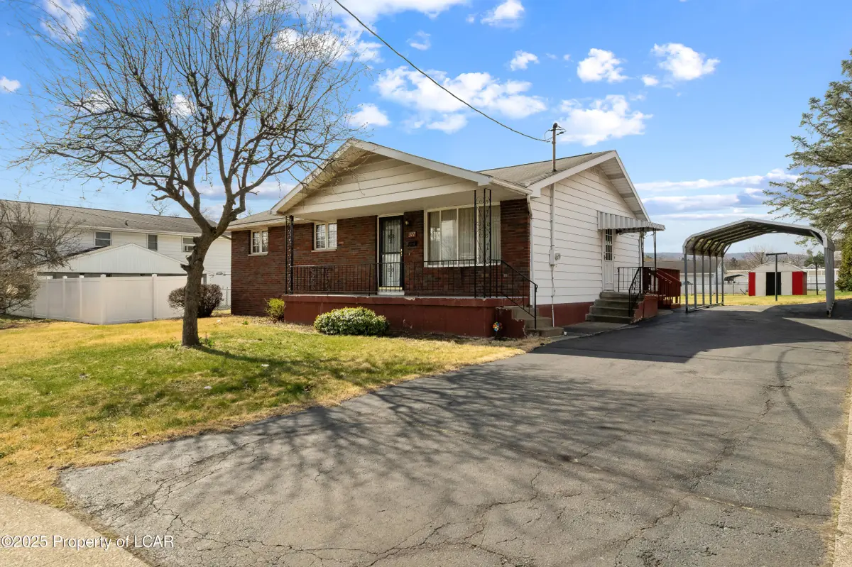 377 Stanton Street, Wilkes-Barre in Wilkes-Barre