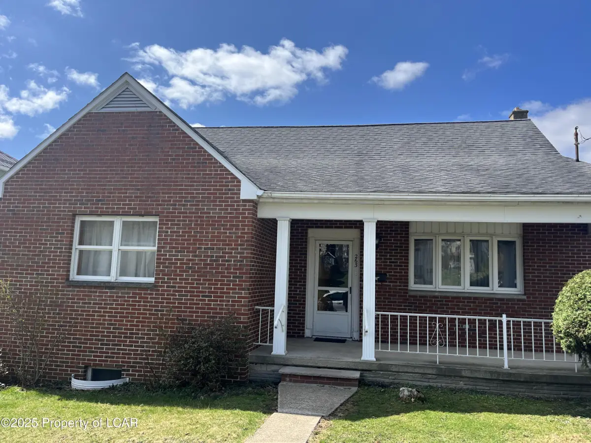 263 Andover Street, Wilkes-Barre in Wilkes-Barre