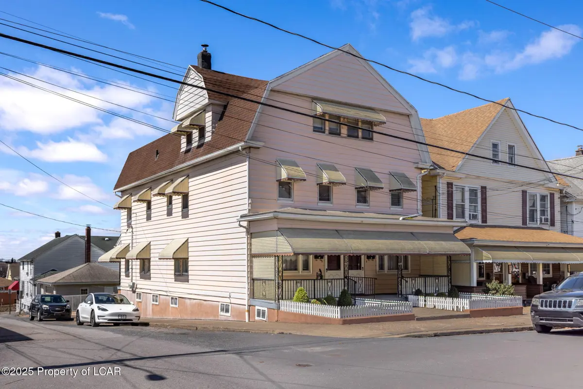 662 N Vine Street, Hazleton in Hazleton