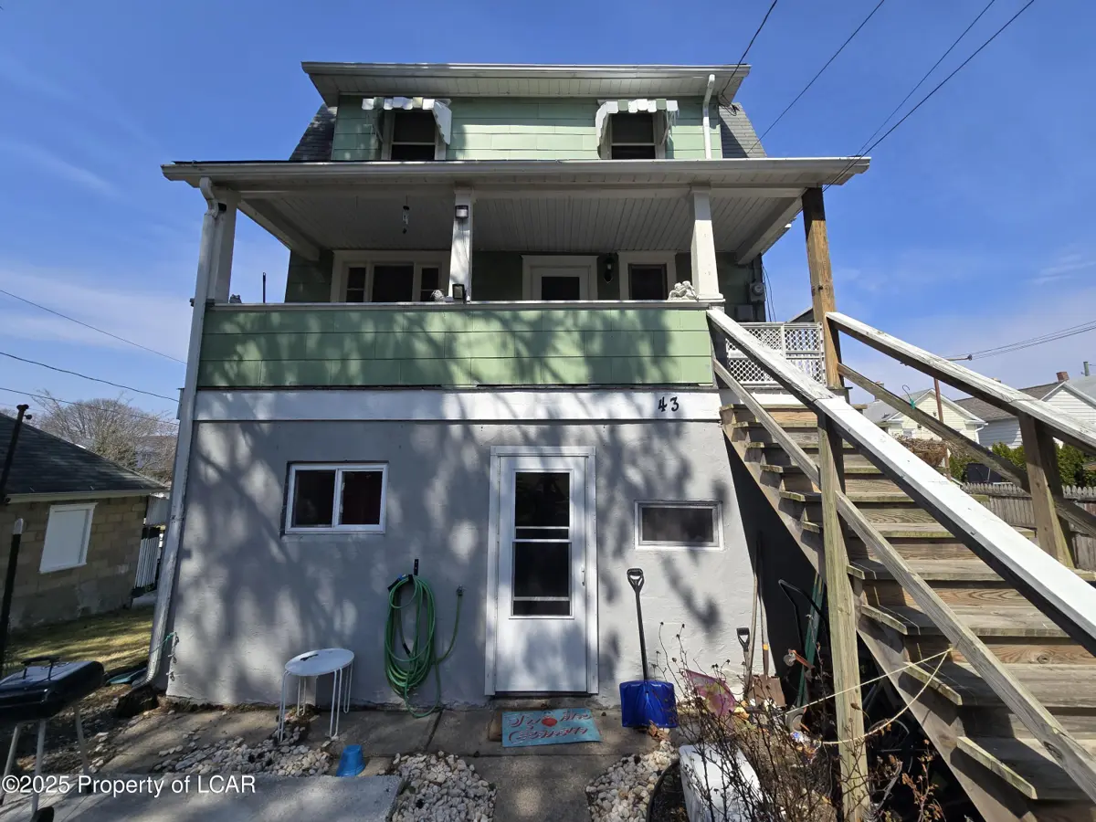 43 Lewis Street, Hanover Township in Hanover Township