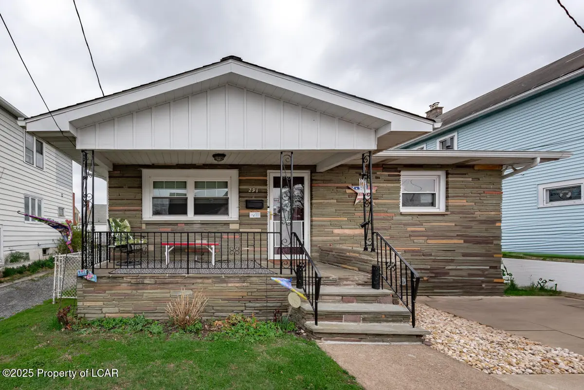 291 Frederick Street, Kingston in Kingston