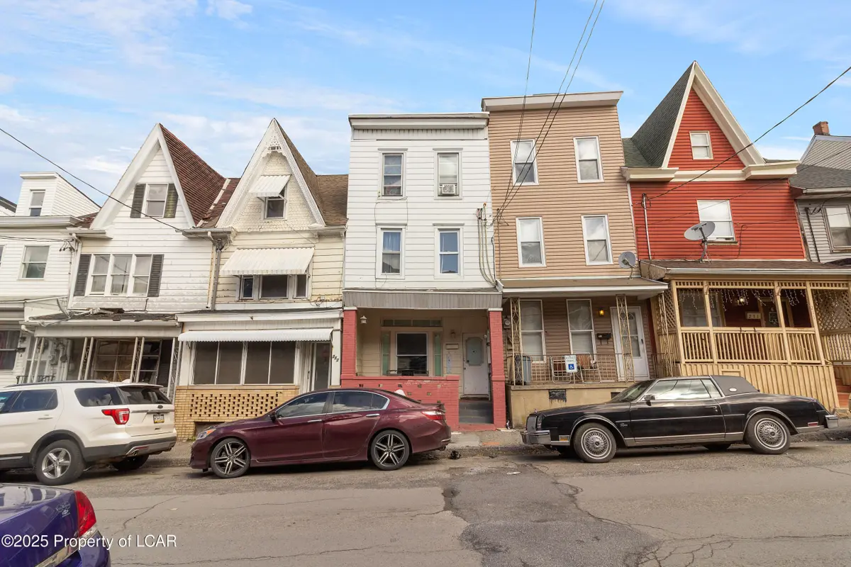 215 W Coal Street, Shenandoah in Shenandoah