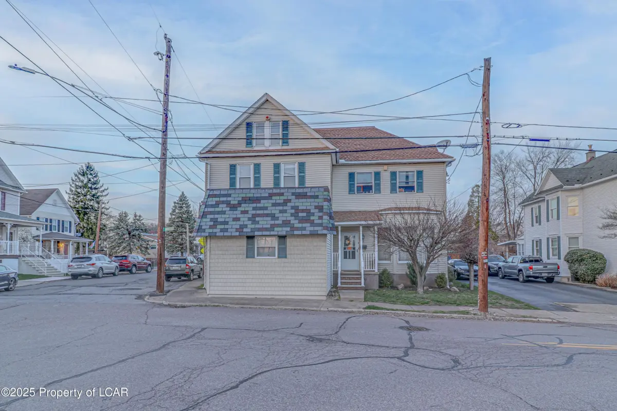 2-4 Miner Street, Hudson in Hudson