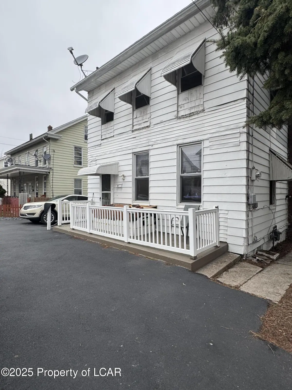 407 E Cranberry Avenue, Hazleton in Hazleton