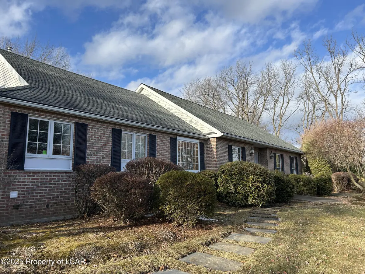 400 E State Street, Larksville in Larksville