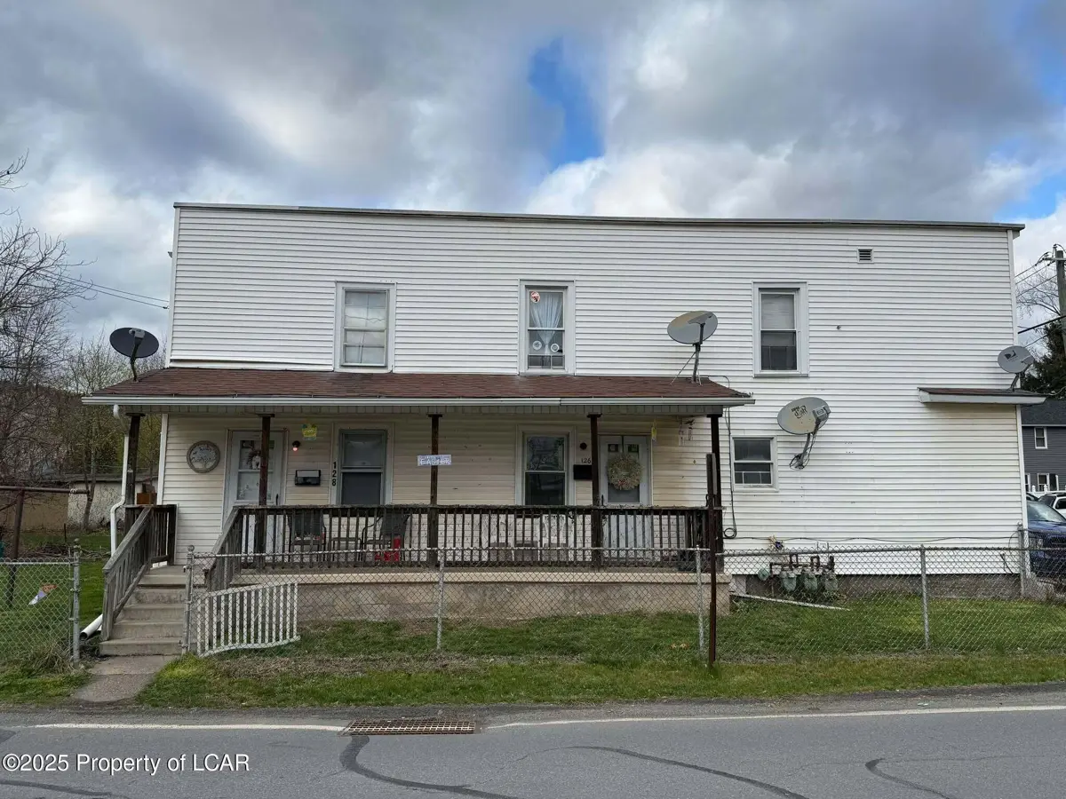 126-128 Wilson Street, Larksville in Larksville