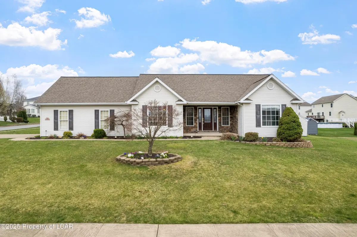 606 Raspberry Road, Duryea in Duryea
