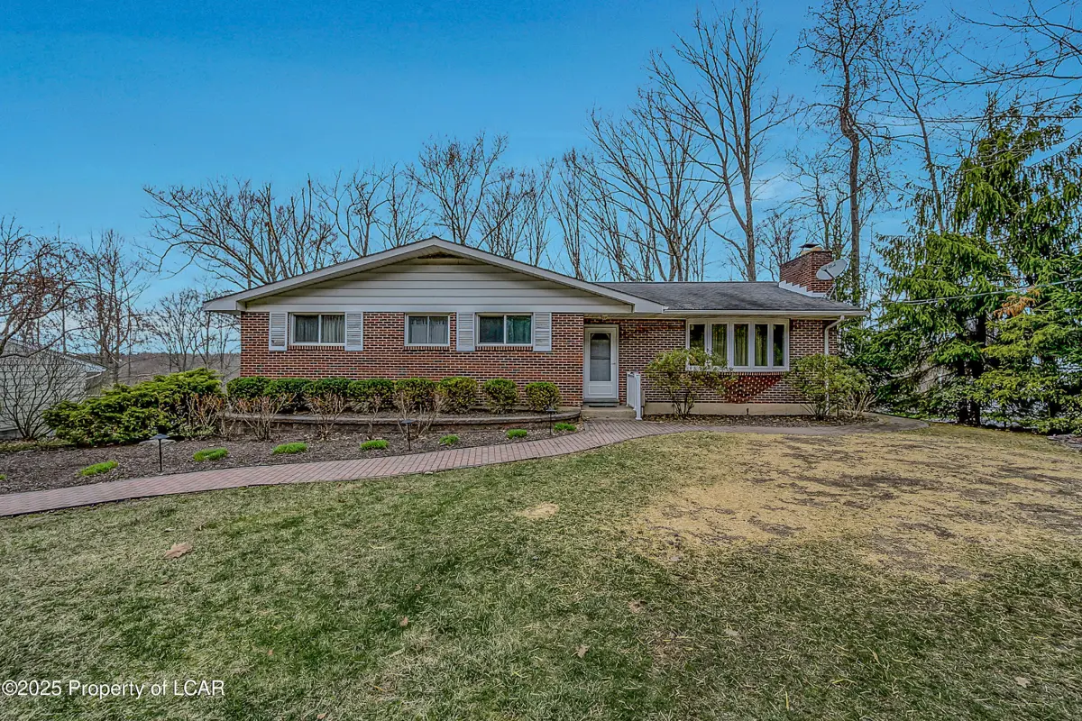 112 Mountain Road, Mountain Top in Mountain Top