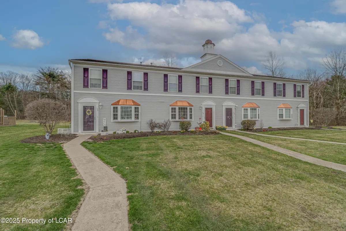 127 Patriot Circle, Mountain Top in Mountain Top