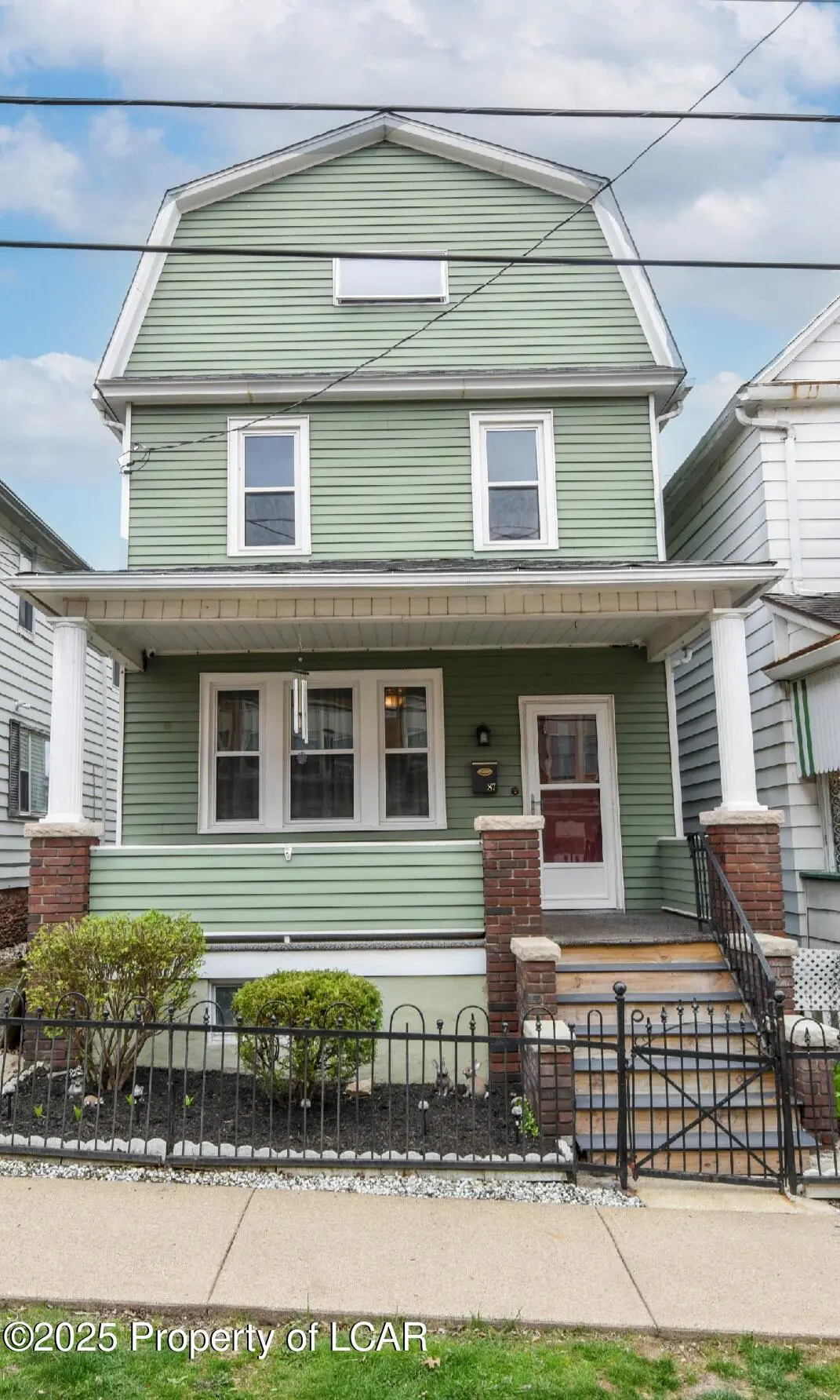 87 Jones Street, Wilkes-Barre in Wilkes-Barre