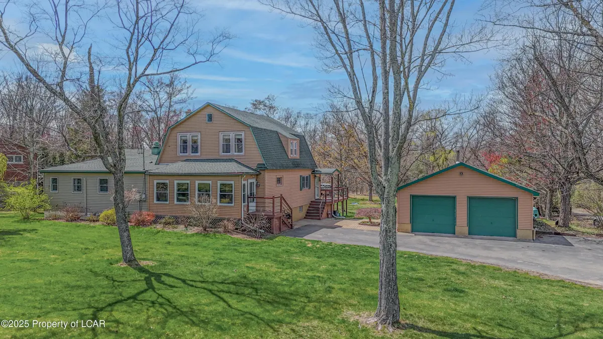 79 Old East End Boulevard, Bear Creek in Bear Creek